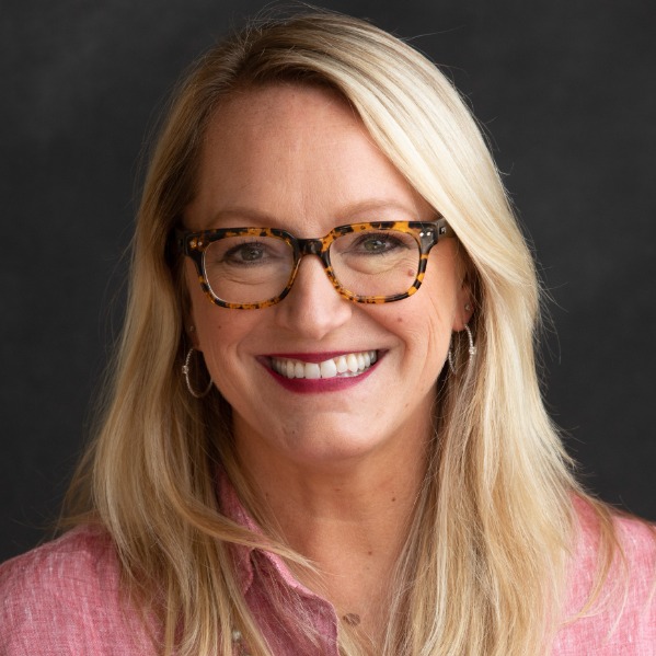  Anneliese Olson
