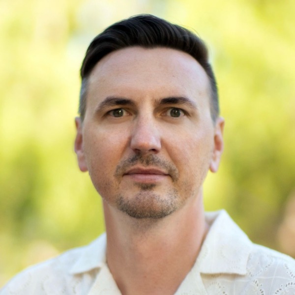 Nik Kleverov